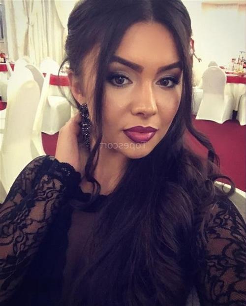 Yao Yu, 27, Vicenza - Italy, Vip escort